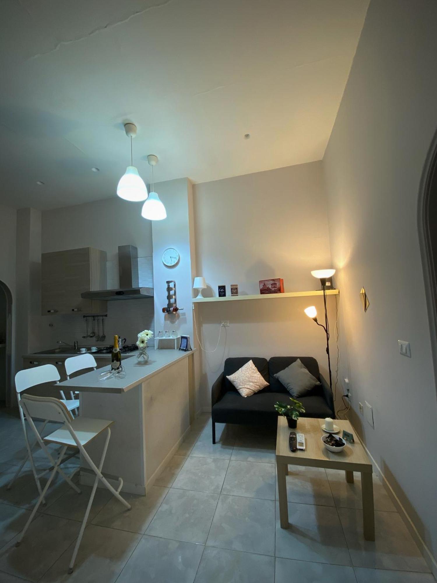 Apartamento La Casa Al Centro " Vicino Al Centro Storico Di Napoli" Exterior foto