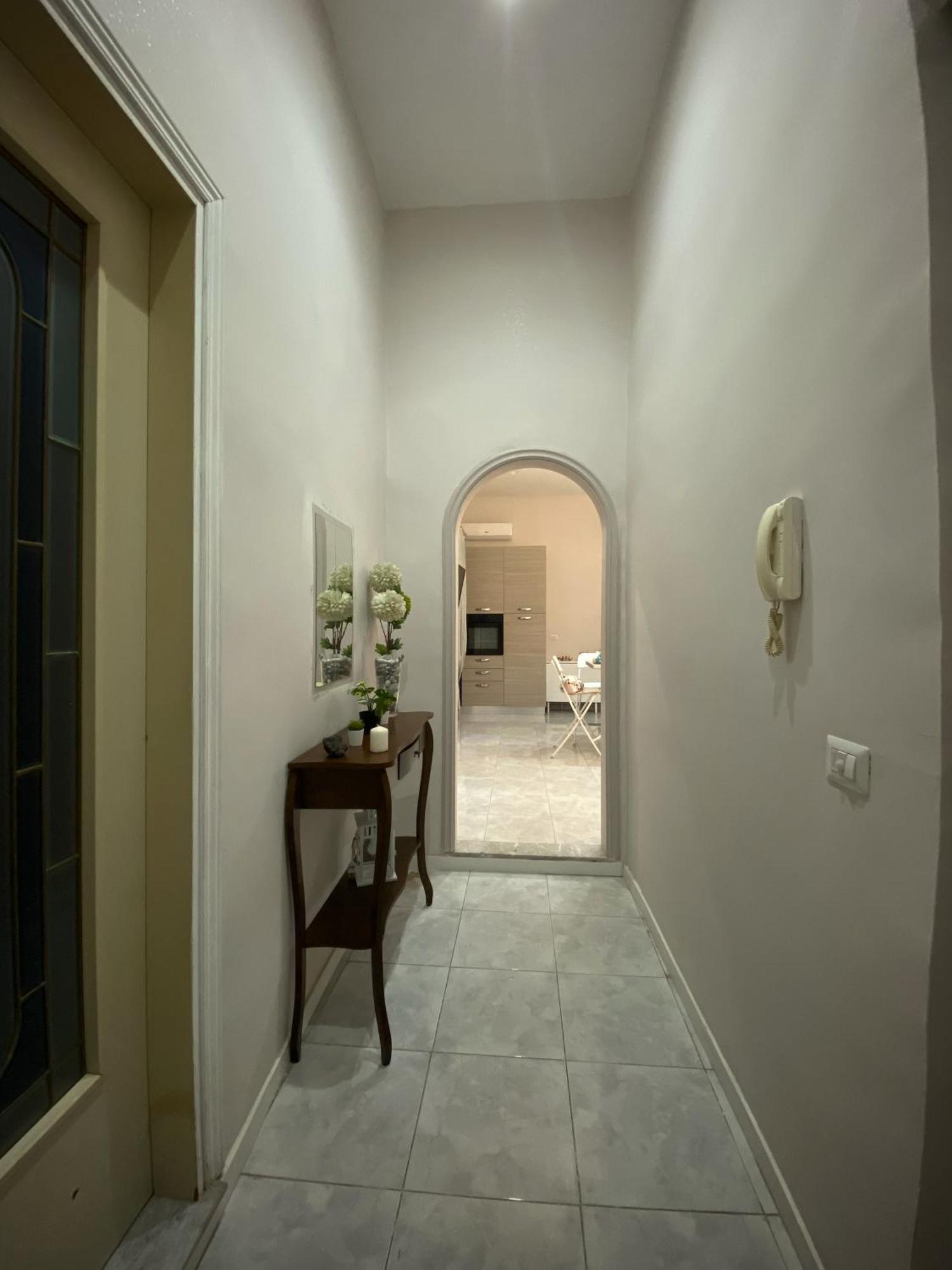Apartamento La Casa Al Centro " Vicino Al Centro Storico Di Napoli" Exterior foto