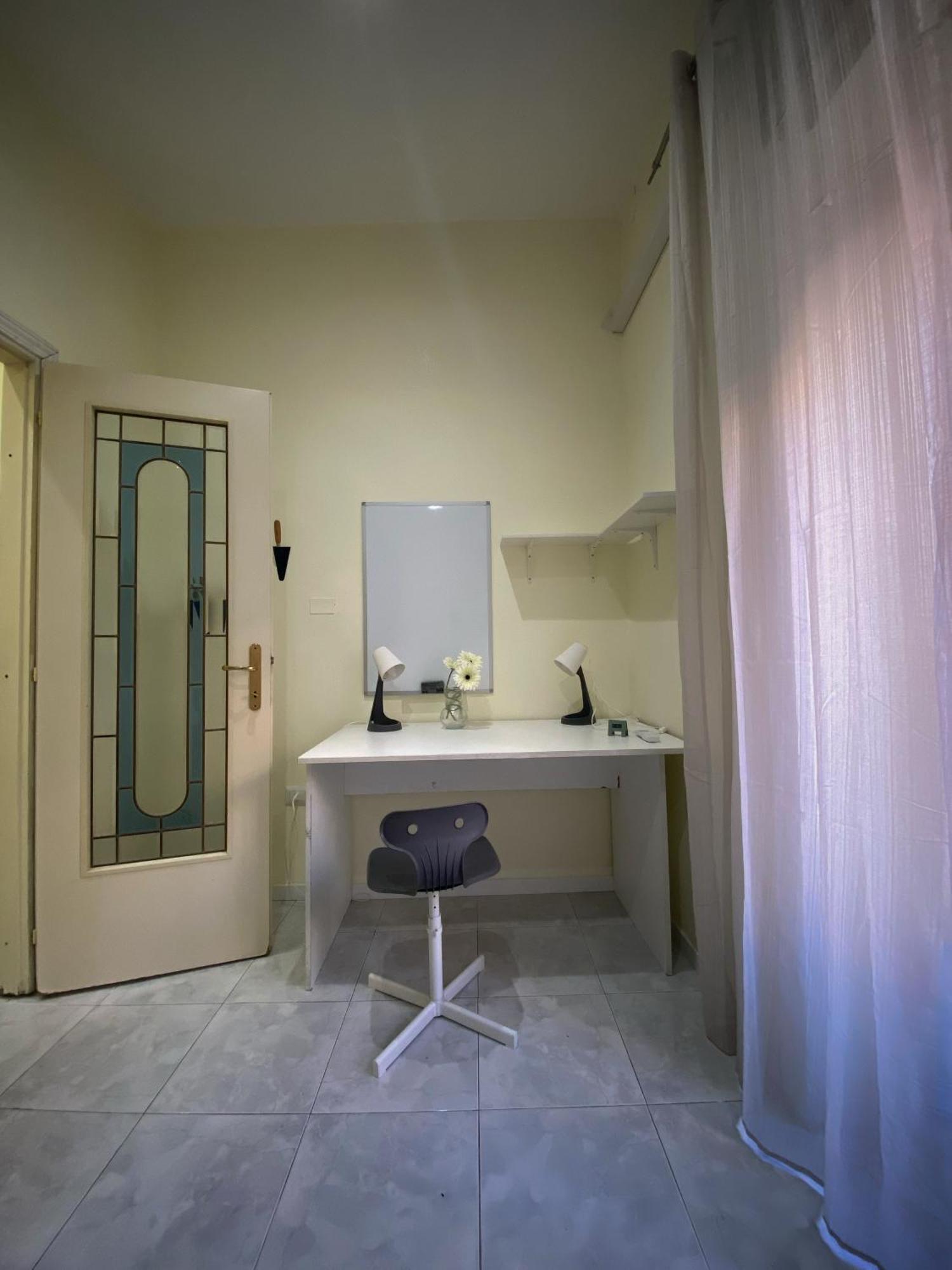 Apartamento La Casa Al Centro " Vicino Al Centro Storico Di Napoli" Exterior foto