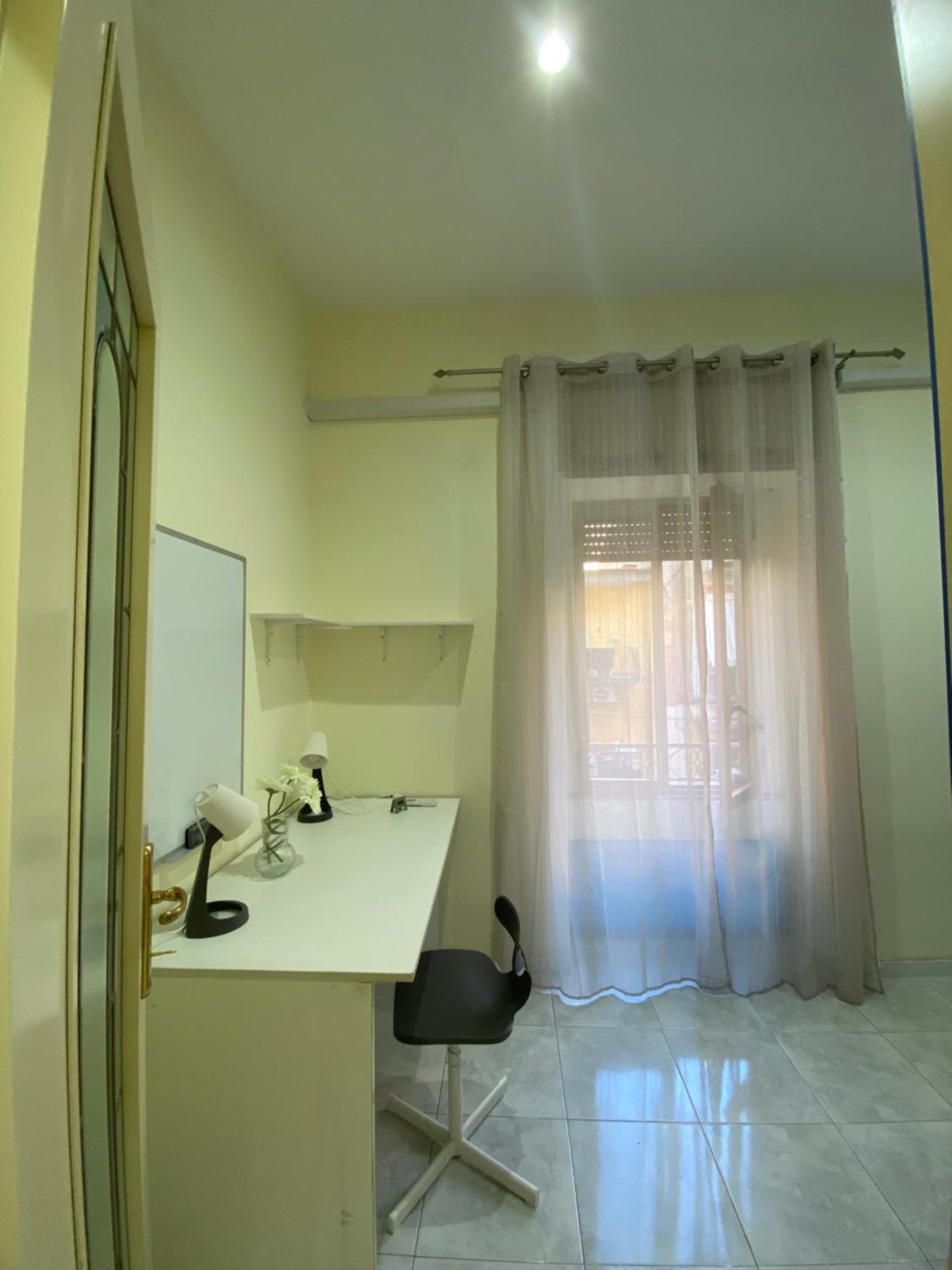 Apartamento La Casa Al Centro " Vicino Al Centro Storico Di Napoli" Exterior foto